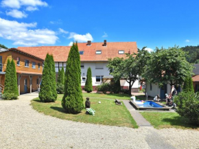 Combined group accommodation on a farm bordering on the Kellerwaldsteig